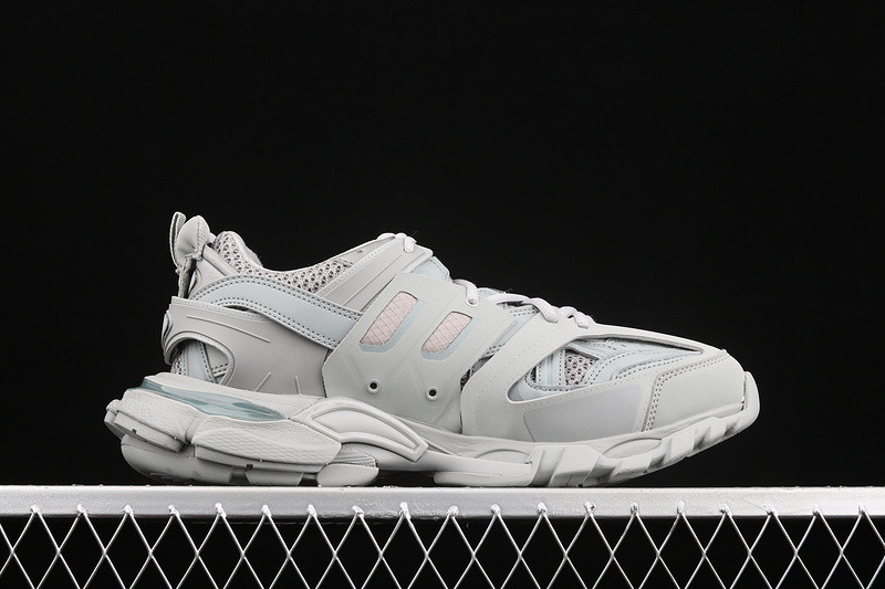 Ba*len*cia*ga track w2la13253