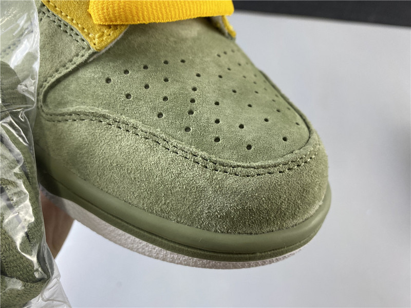 Nike SB Dunk Low Premium