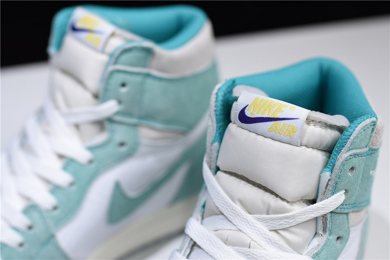 Air Jordan 1 Retro High OG “Turbo Green” 555088-311