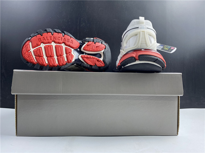 BLCG Track 2.0 568615-W2GN3-9610