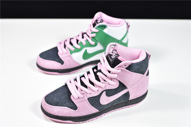 Nike SB Dunk High “Invert Celtics” CU7349-001