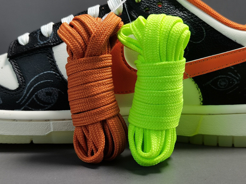 Nike Dunk Low PRM “Halloween” DD3357-100