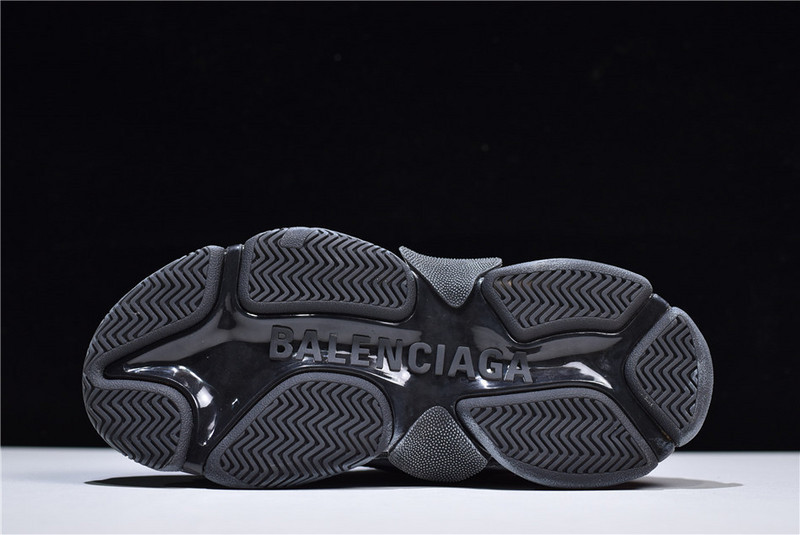 BLCG Triple S Clear Sole Black 541624 W0901 1000