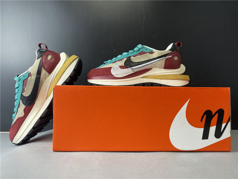 Sacai x Nike Pegasus VaporFly SP CI9928-301