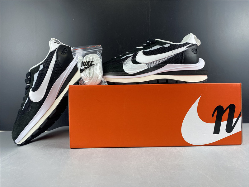 Sacai x Nike Pegasus VaporFly SP CI9928-001