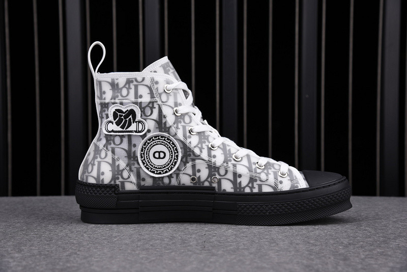 DR B23 High Top Sneaker