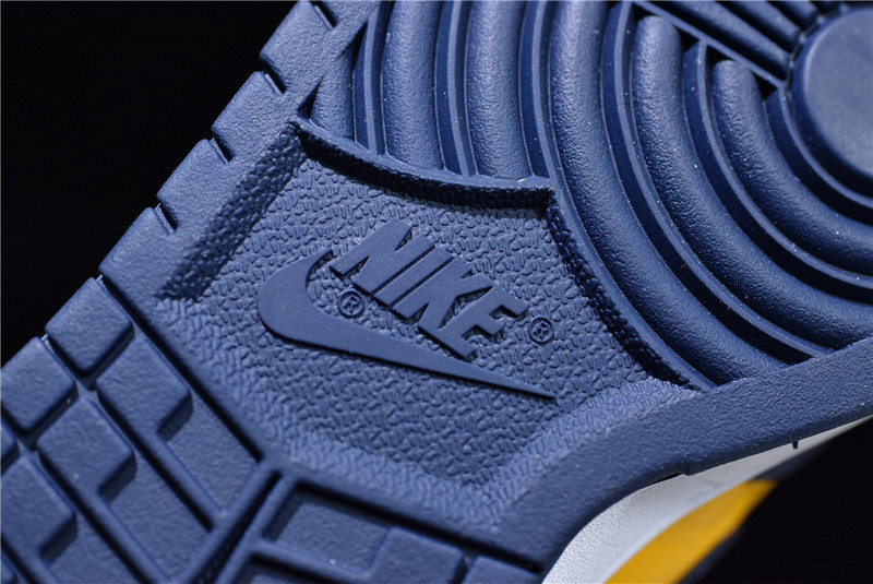 OF x Nike Dunk Low Michigan CT0856-700