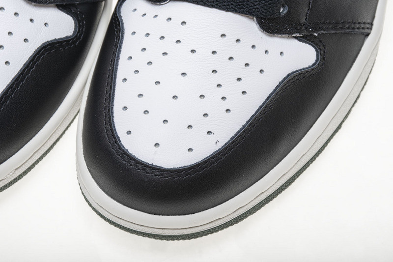 Air Jordan 1 Retro High OG “Clay Green” 555088-135