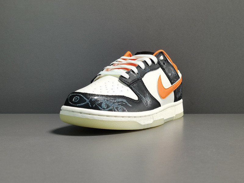 Nike Dunk Low PRM “Halloween” DD3357-100