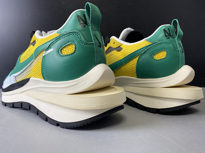 Sacai x Nike Pegasus VaporFly SP CI9928-300
