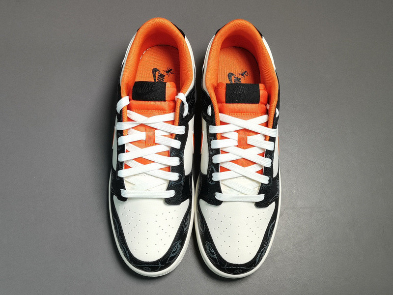 Nike Dunk Low PRM “Halloween” DD3357-100