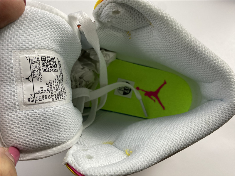 Air Jordan Retro 1 Mid Edge Glow CV4611-100