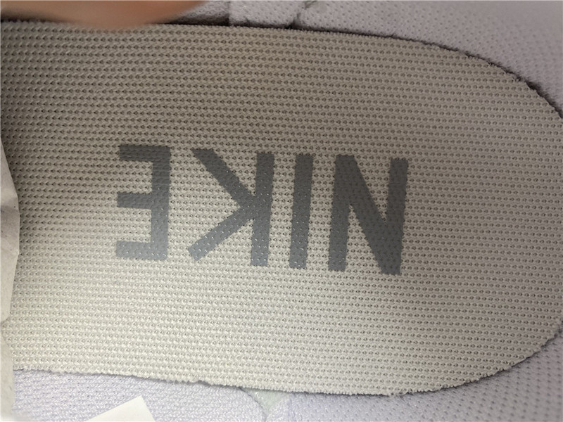 Sacai x Nike Blazer Low Medium Grey/Classic Green-White BV0076-403