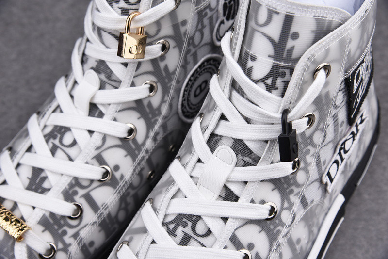 DR B23 High Top Sneaker