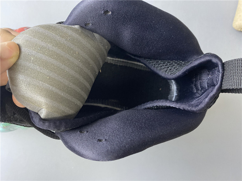 Nike Air Foamposite One Beijing Planet Hoops CW6769-930