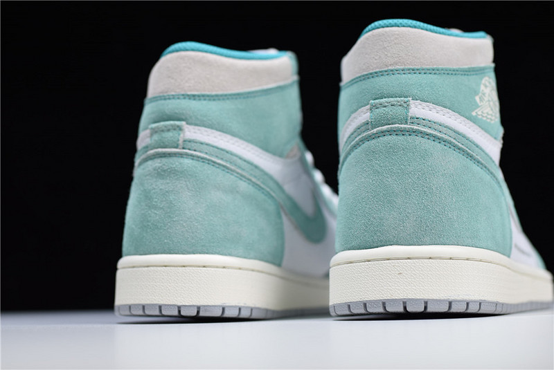 Air Jordan 1 Retro High OG “Turbo Green” 555088-311