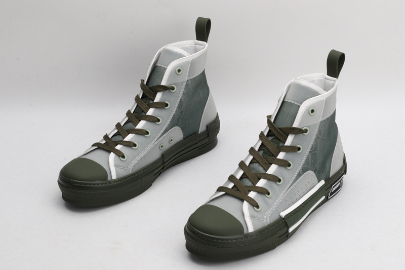 DR B23 High Top Sneaker