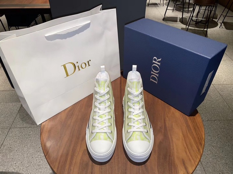 DR B23 High Top Sneaker