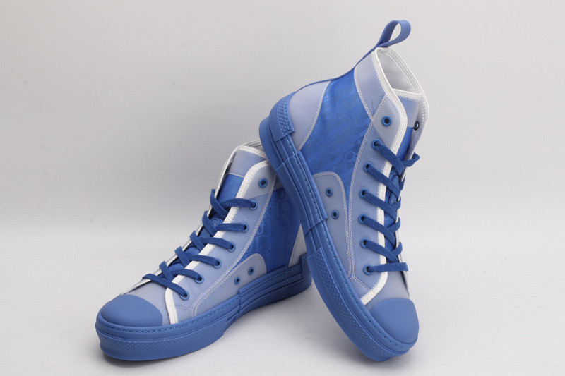 DR B23 High Top Sneaker