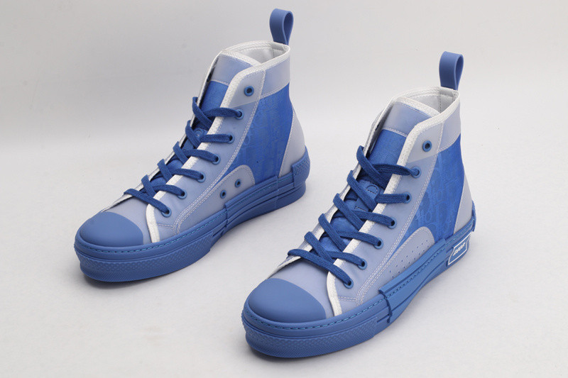 DR B23 High Top Sneaker