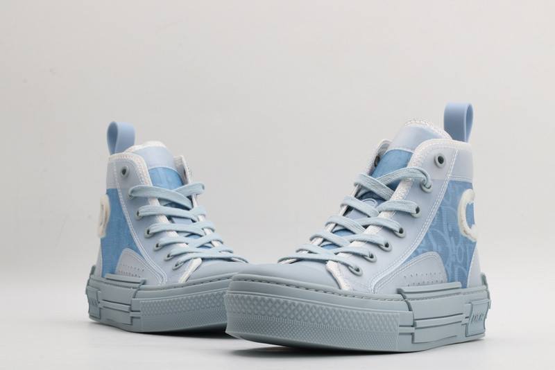 DR B23 High Top Sneaker