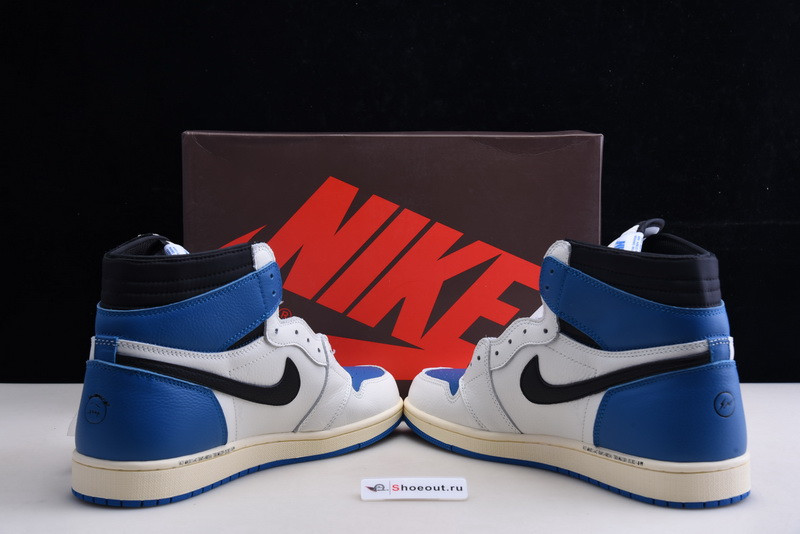 Travis Scott × Fragment × Nike Air Jordan 1 Retro High OG SP DH3227-105