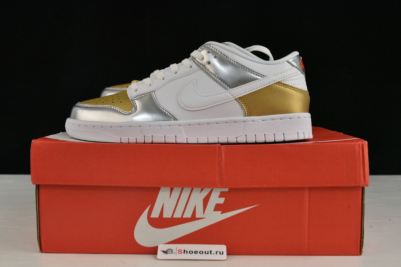 Nike Dunk Low WMNS “Metallic” DH4403-700