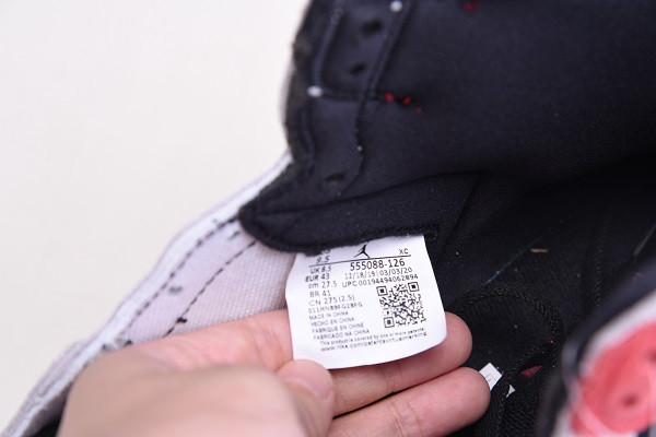 Air Jordan 1 High OG “Light Smoke Grey” 555088-126