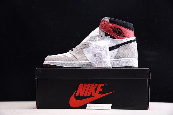 Air Jordan 1 High OG “Light Smoke Grey” 555088-126