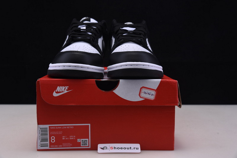 Nike Dunk Low “PANDA” DD1391-100