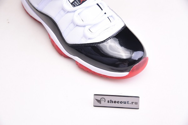 Air Jordan 11 Retro Low Concord Bred AV2187-160