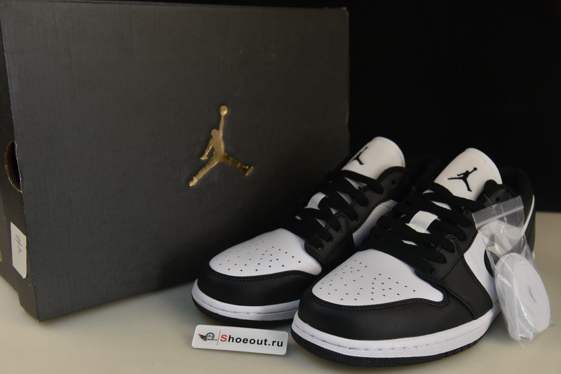 Air Jordan 1 Low “Panda” DC0774-101