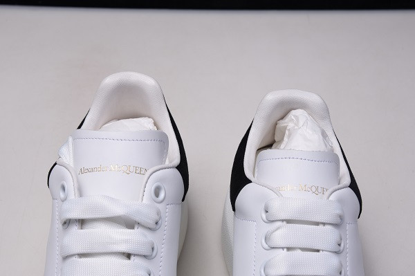 MQ Sneakers 462214-WHGP7-9374