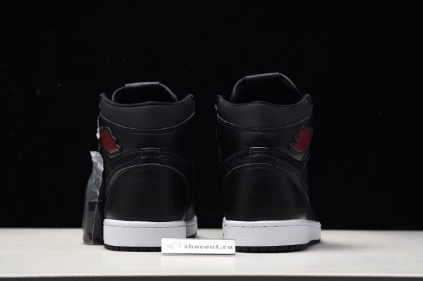 Air Jordan 1 Retro High OG “Black Satin” 555088-060