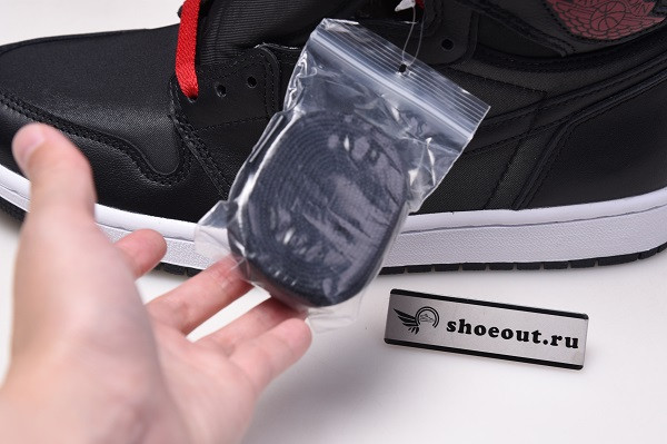 Air Jordan 1 Retro High OG “Black Satin” 555088-060