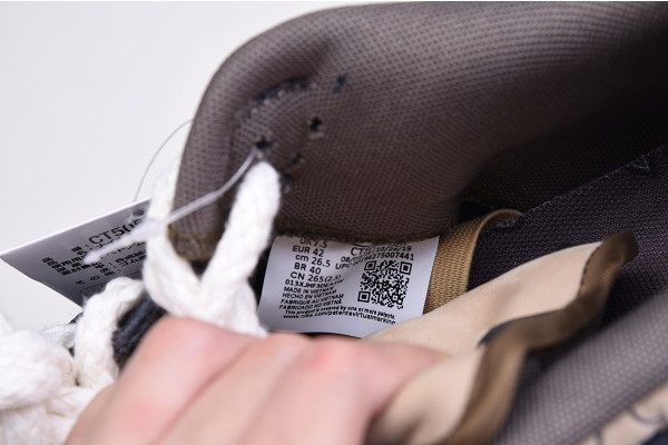 Travis Scott x Nike SB Dunk Low CT5053-001