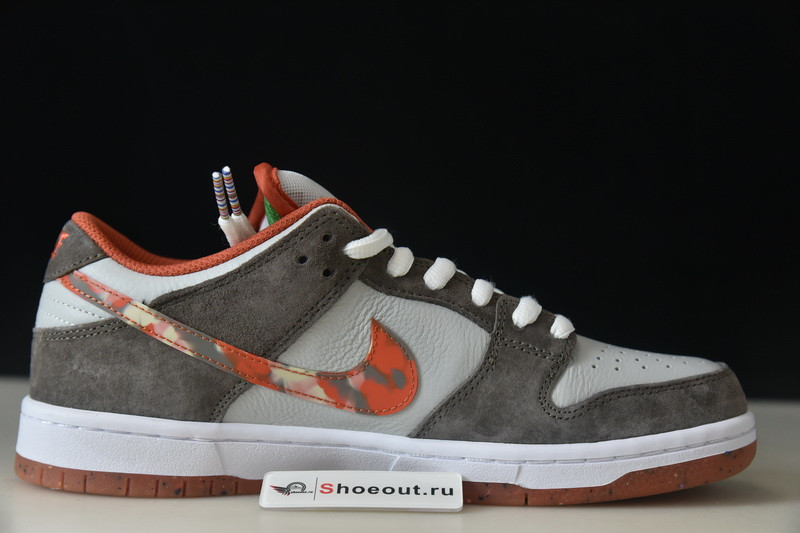 Crushed D.C. x Nike SB Dunk Low DH7782-001
