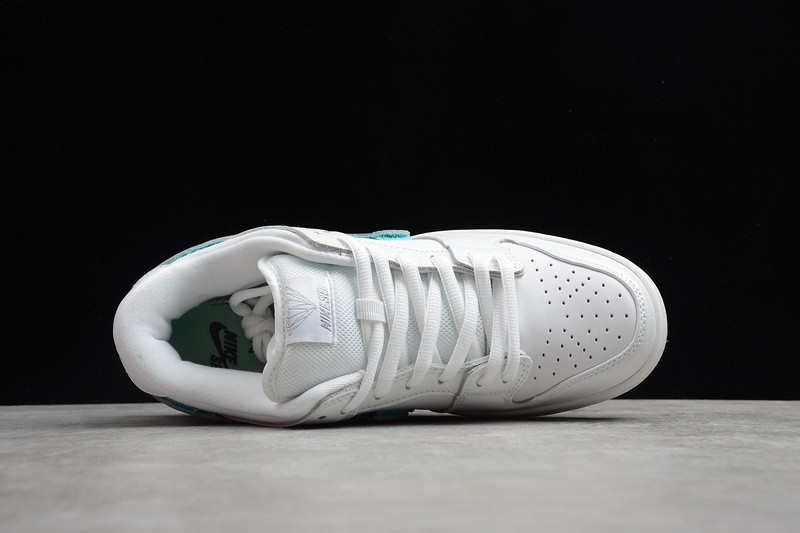 Di*m*nd x nike sb dunk low bv1310-100