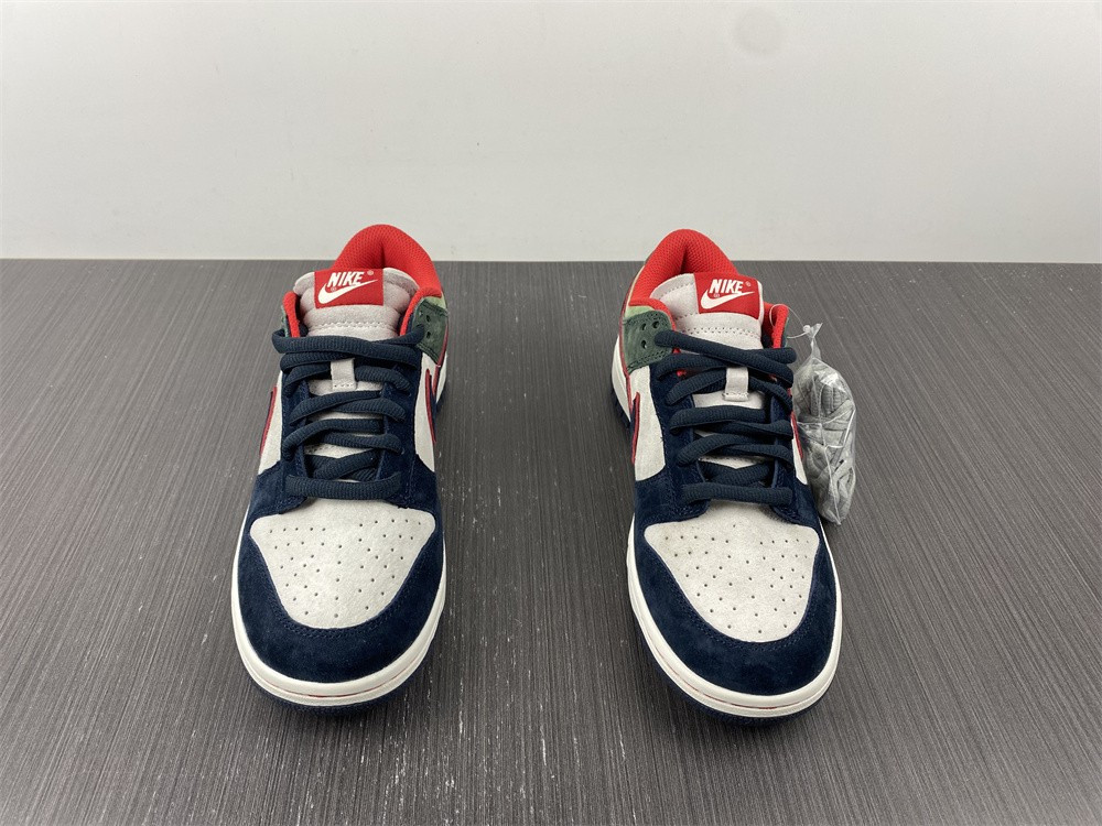 Otomo Katsuhiro x Nike SB Dunk Low Steamboy OST LF0039-004
