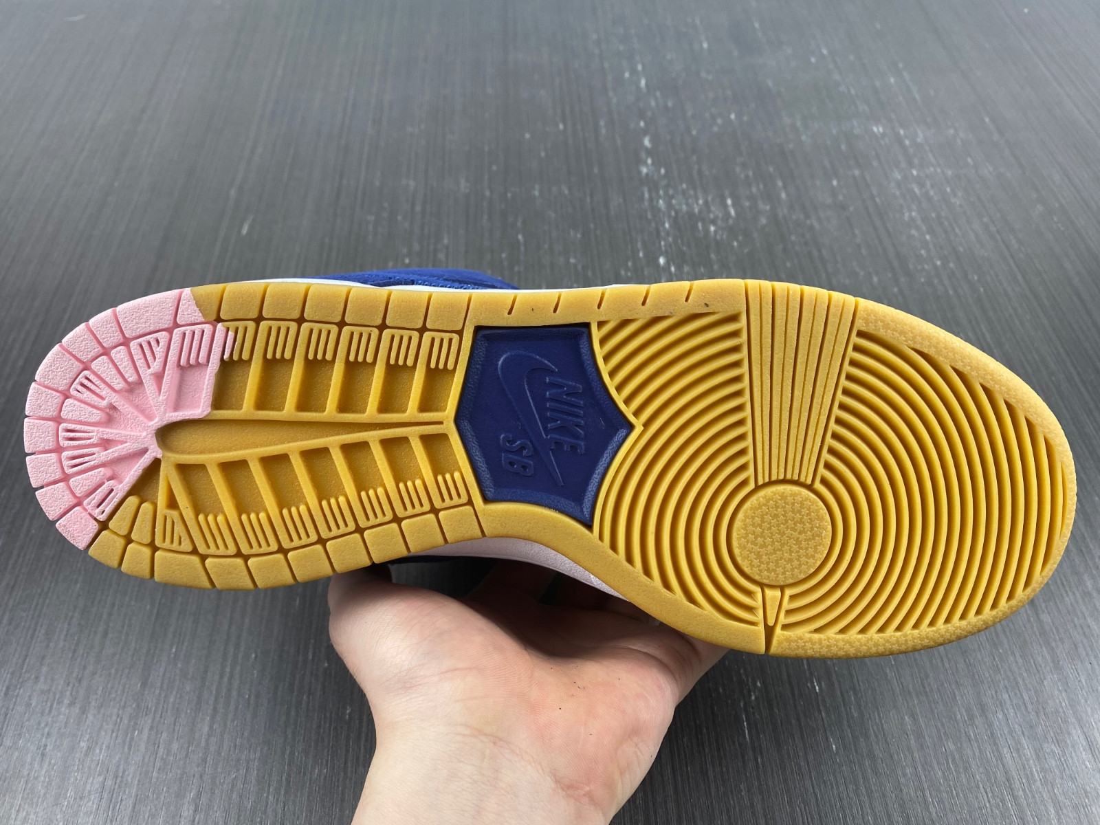 Nike SB Dunk Low “LA Dodgers” DO9395-400