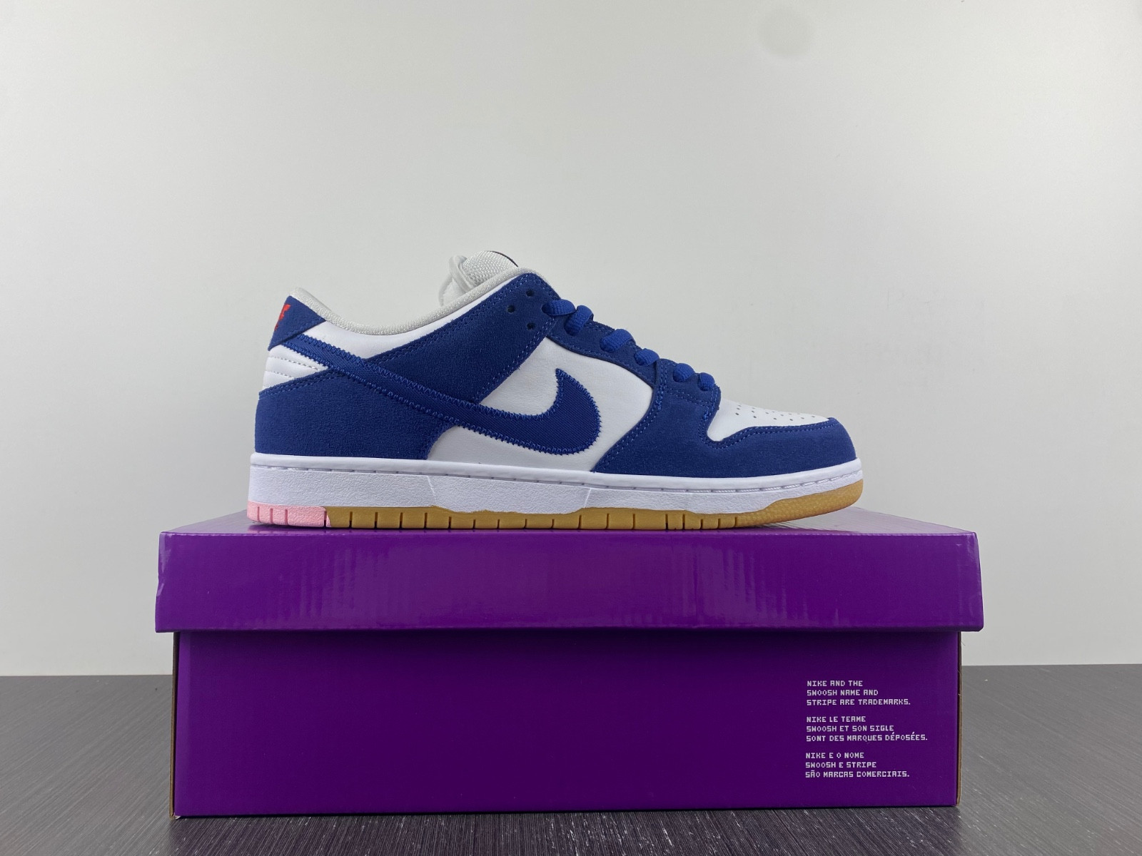 Nike SB Dunk Low “LA Dodgers” DO9395-400