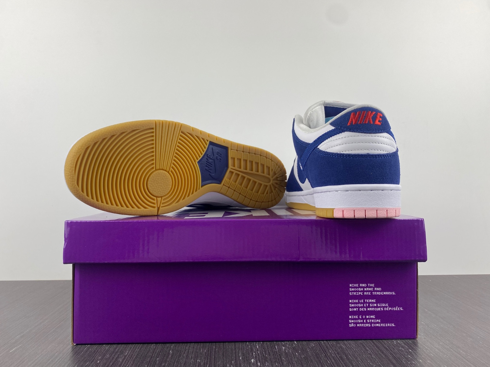 Nike SB Dunk Low “LA Dodgers” DO9395-400