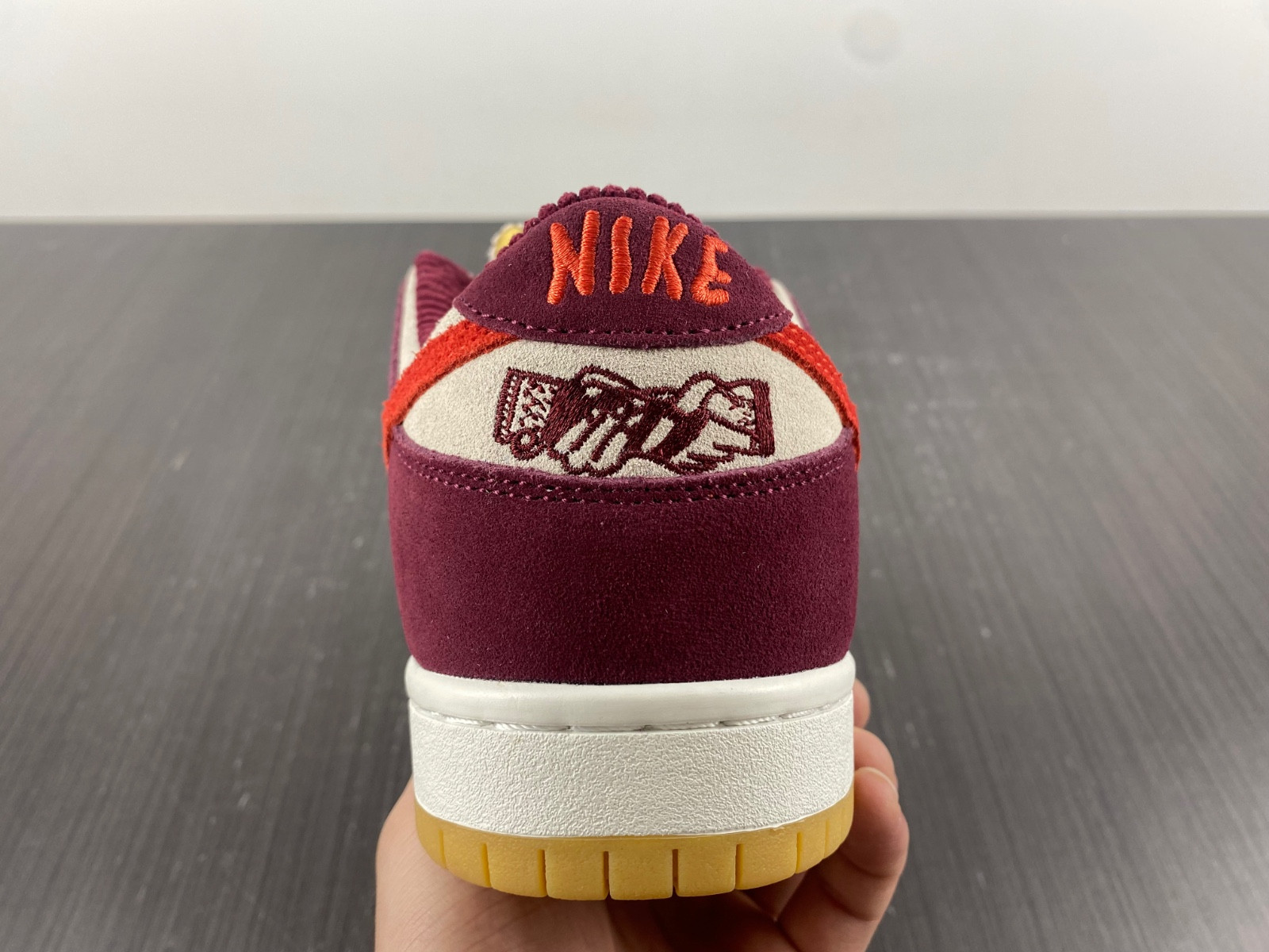 Skate Like a Girl x Nike SB Dunk Low DX4589-600