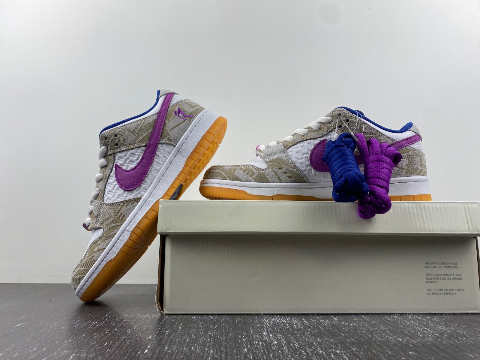 Rayssa Leal x Nike SB Dunk Low FZ5251-001