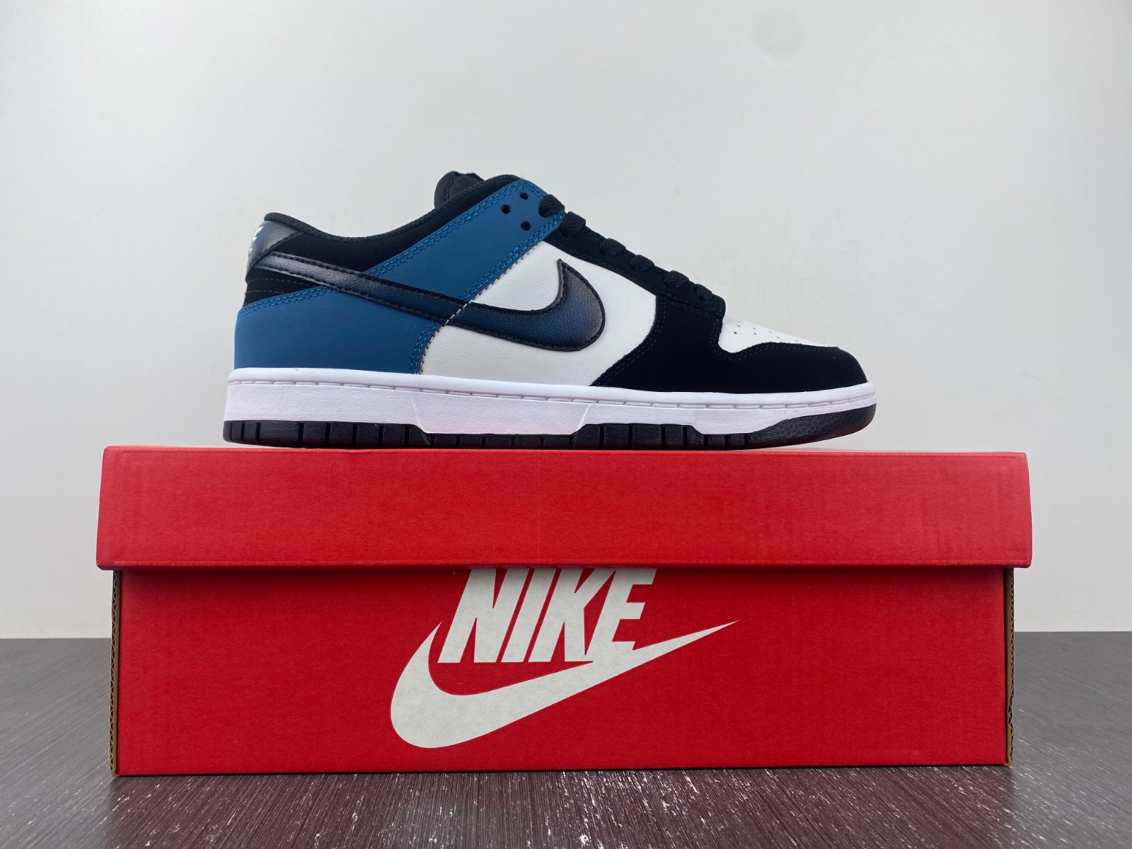 Nike Dunk Low “Industrial Blue FD6923-100