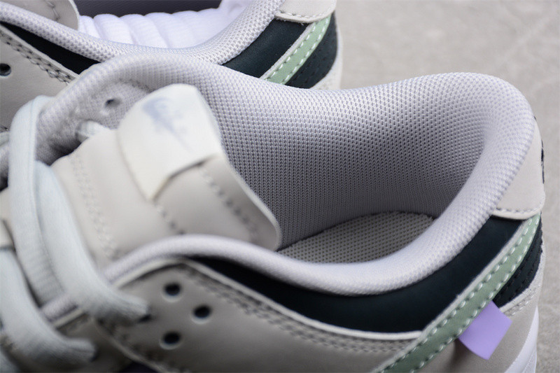 Nike Dunk Low RU2236-565