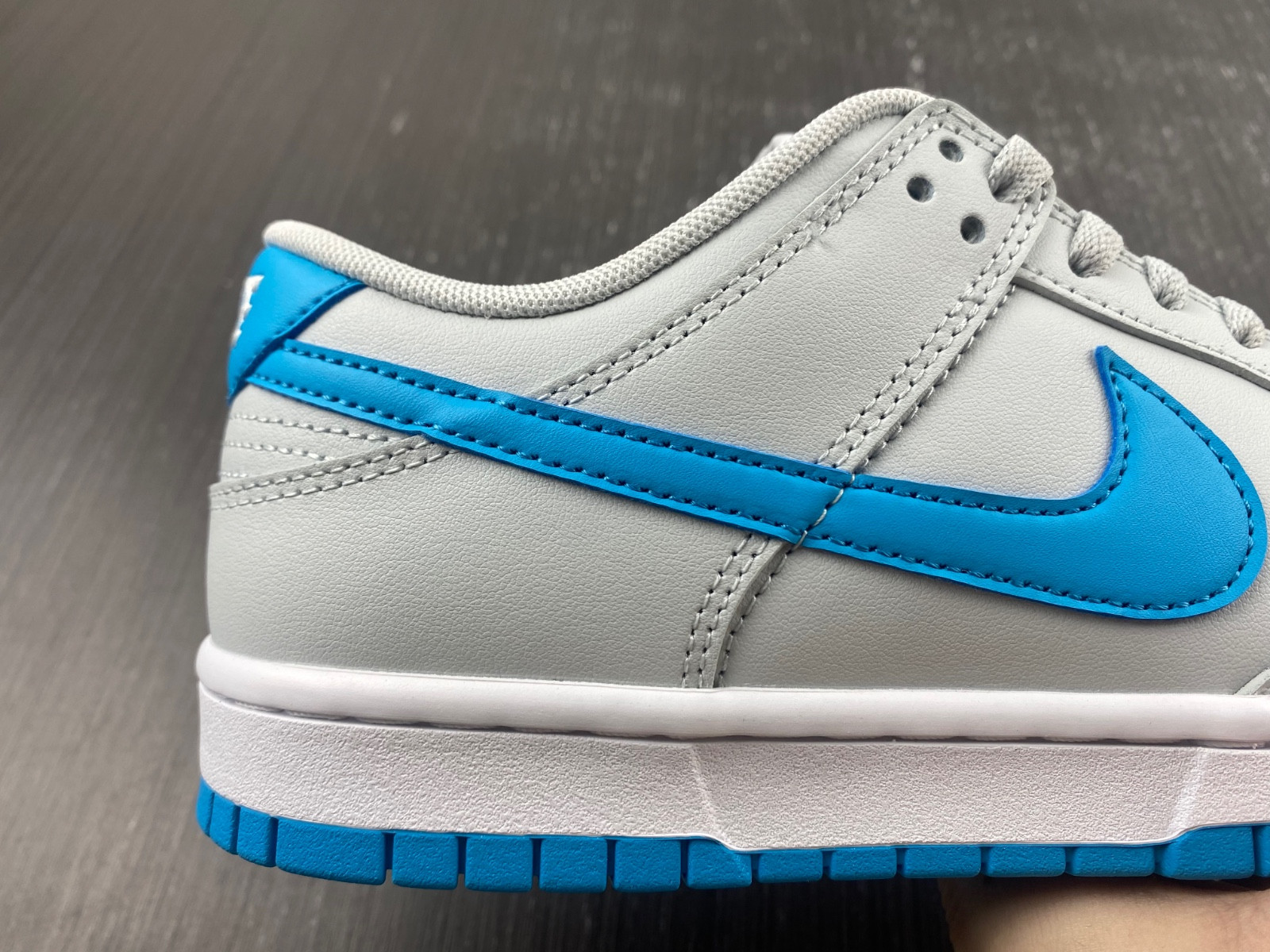 Nike Dunk Low “Light Blue” DV0831-001