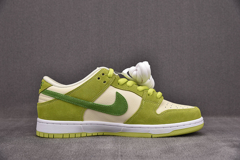 Nike SB Dunk Low “Green Apple” DM0807-300