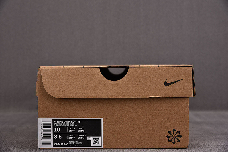 Nike Dunk Low “Sun Club” DR5475-100