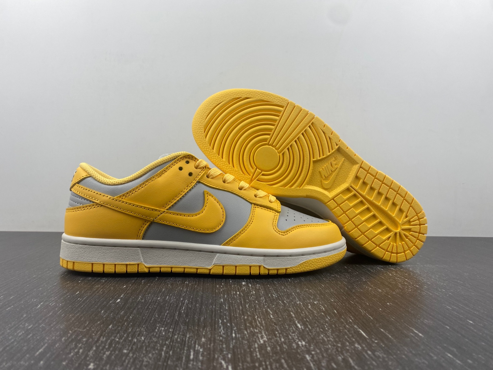 Nike Dunk Low WMNS “Citron Pulse” DD1503-002